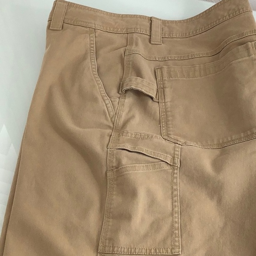 Columbia regular fit dessert sand multi pockets cargo chino shorts size 38 EUC - Picture 5 of 15